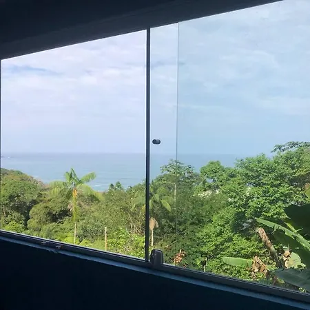 Casa Azul da Cor do Mar-2